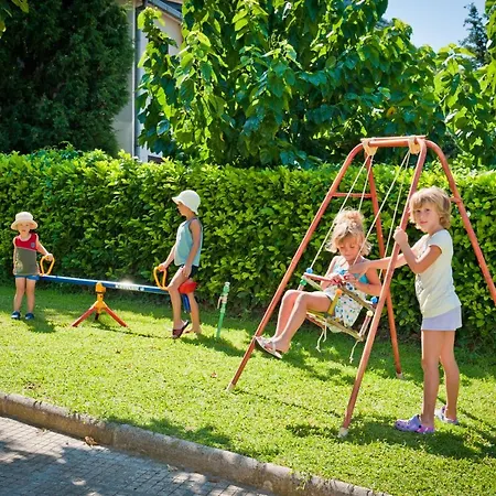 Apartman A 2+2+1 Apartman S Jednom Spavacom Sobom Klek