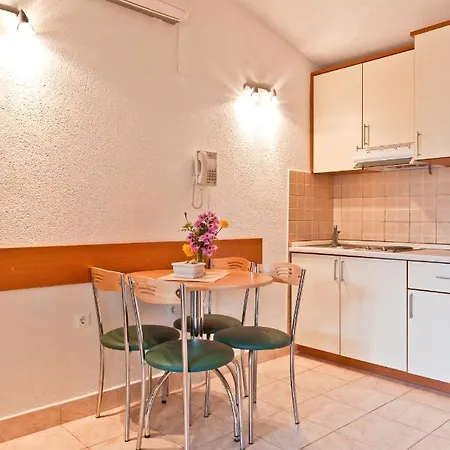 A 2+2+1 Apartman S Jednom Spavacom Sobom